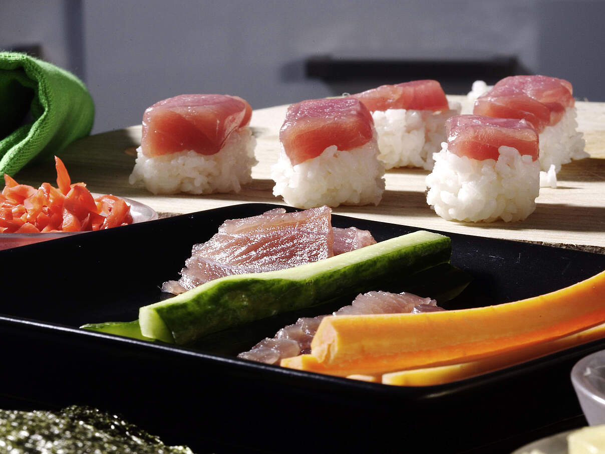 Sushi mit Blauflossenthunfisch © Bruno Arnold/WWF Sushi mit Blauflossenthunfisch © Bruno Arnold/WWF